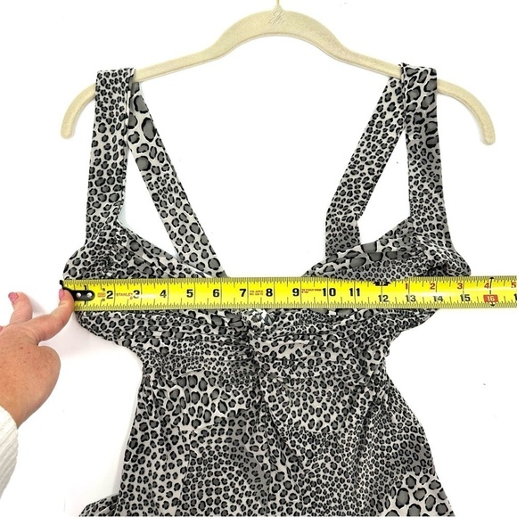 Norma Kamali Twist Flare Jersey Dress Size Medium Animal Leopard Print Stretch - Picture 8 of 10